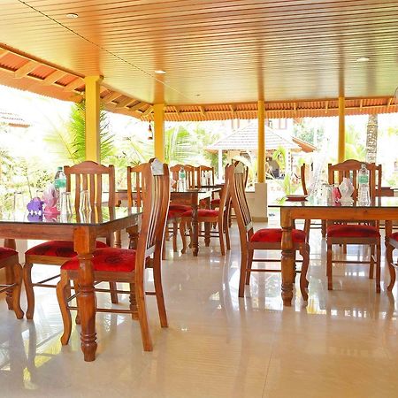 Pozhiyoram Ayurveda Beach Resort Alappuzha Exterior foto