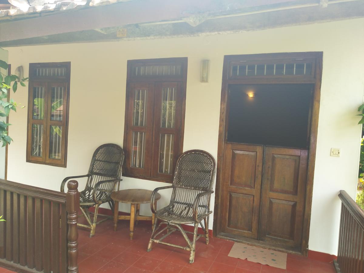 Pozhiyoram Ayurveda Beach Resort Alappuzha Exterior foto
